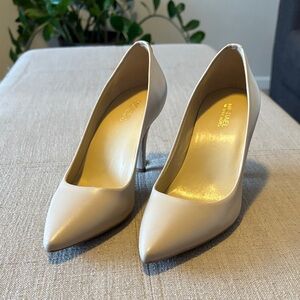 MICHAEL Michael Kors Nude Leather High Heels NWOT